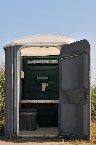 Best Porta potty rental near me  in Bernie, MO