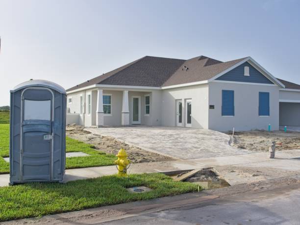 Portable Toilet Options We Offer in Bernie, MO